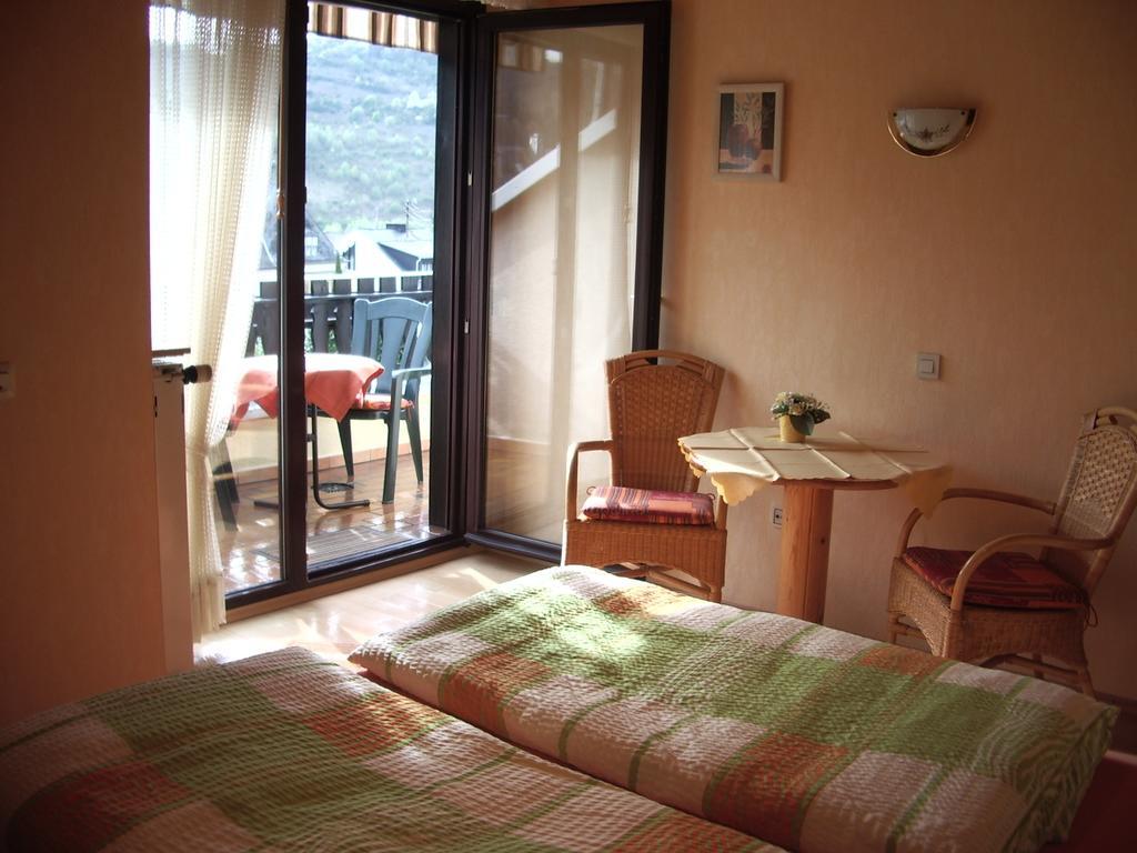 Hotel Gaestehaus Resi Zeltingen-Rachtig Exteriér fotografie